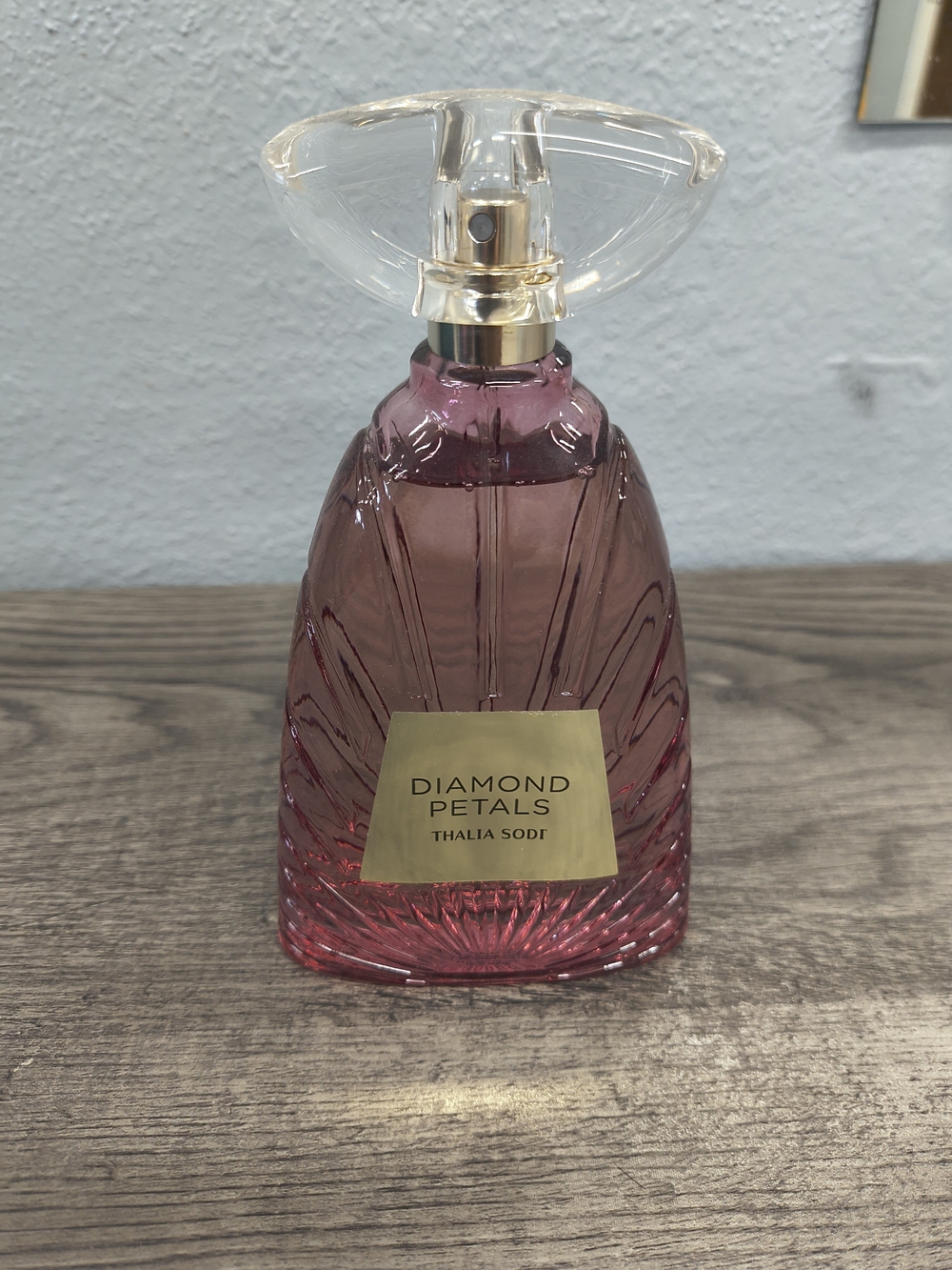 Thalia Sodi Diamond Petals Pink Decorative